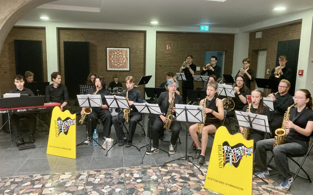 Auftritte der Big Band auf Schloss Burgau und im Rathaus der Stadt Düren