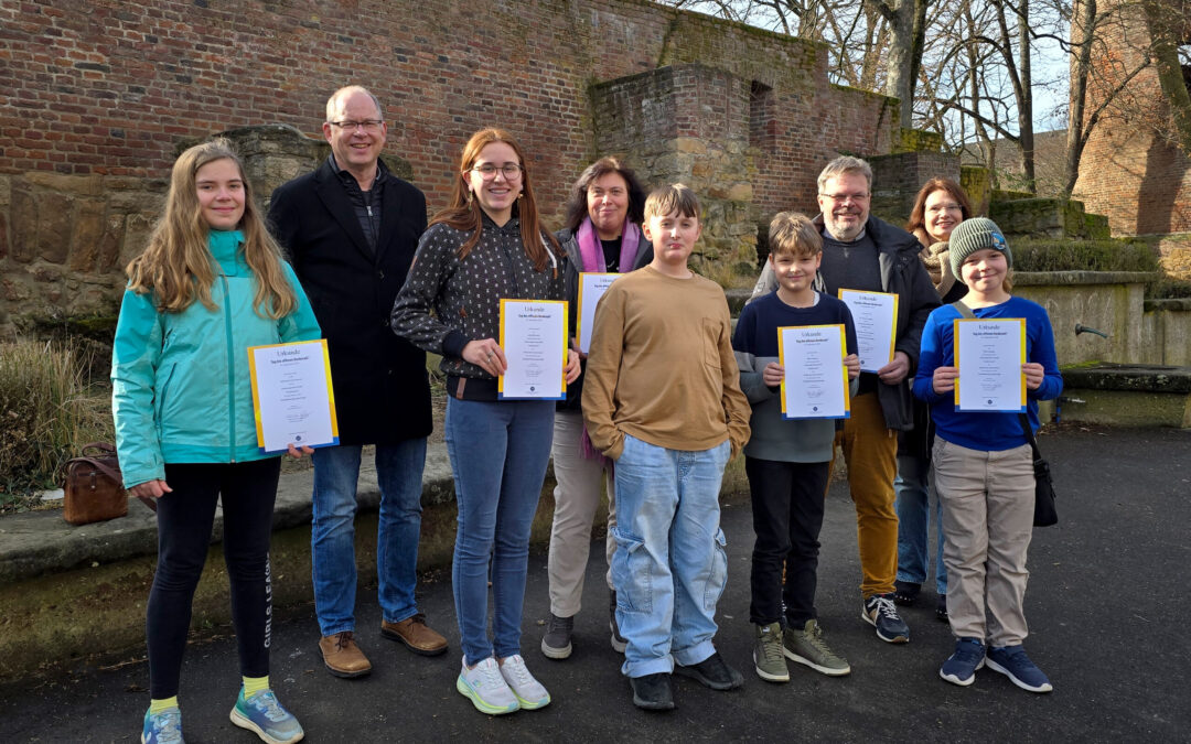 Urkunden für die „Stadtmauer AG“